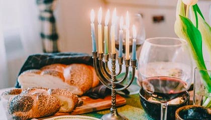 情况紧急，年轻小伙酒后连吃4盒头孢，又跑到小清河边